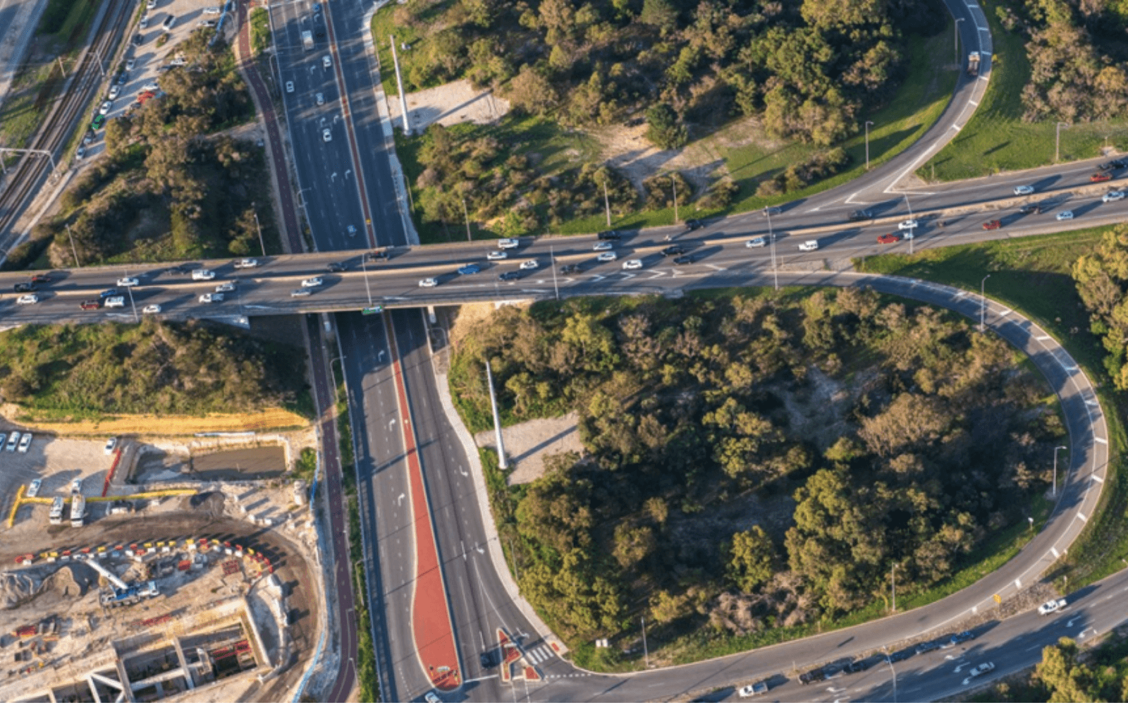 Artist impression of the Tonkin Hwy extension at Bishops Rd in Mundijong, Perth